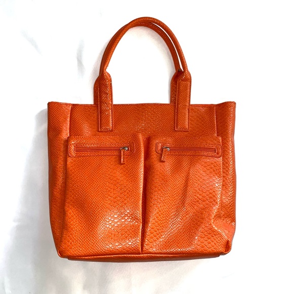Neiman Marcus Shoulder Bag Tote 4 Outer Pockets Orange Vegan Stamped Snakeskin - Picture 2 of 11